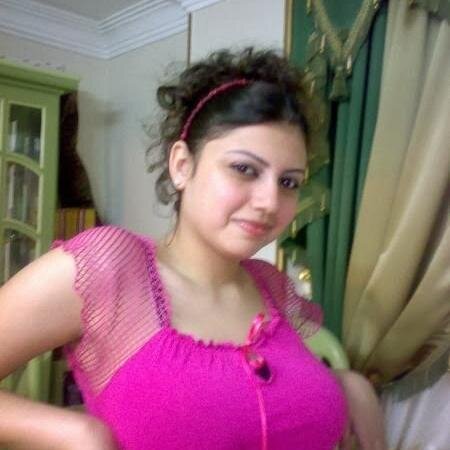 nadaamir11's profile picture. 