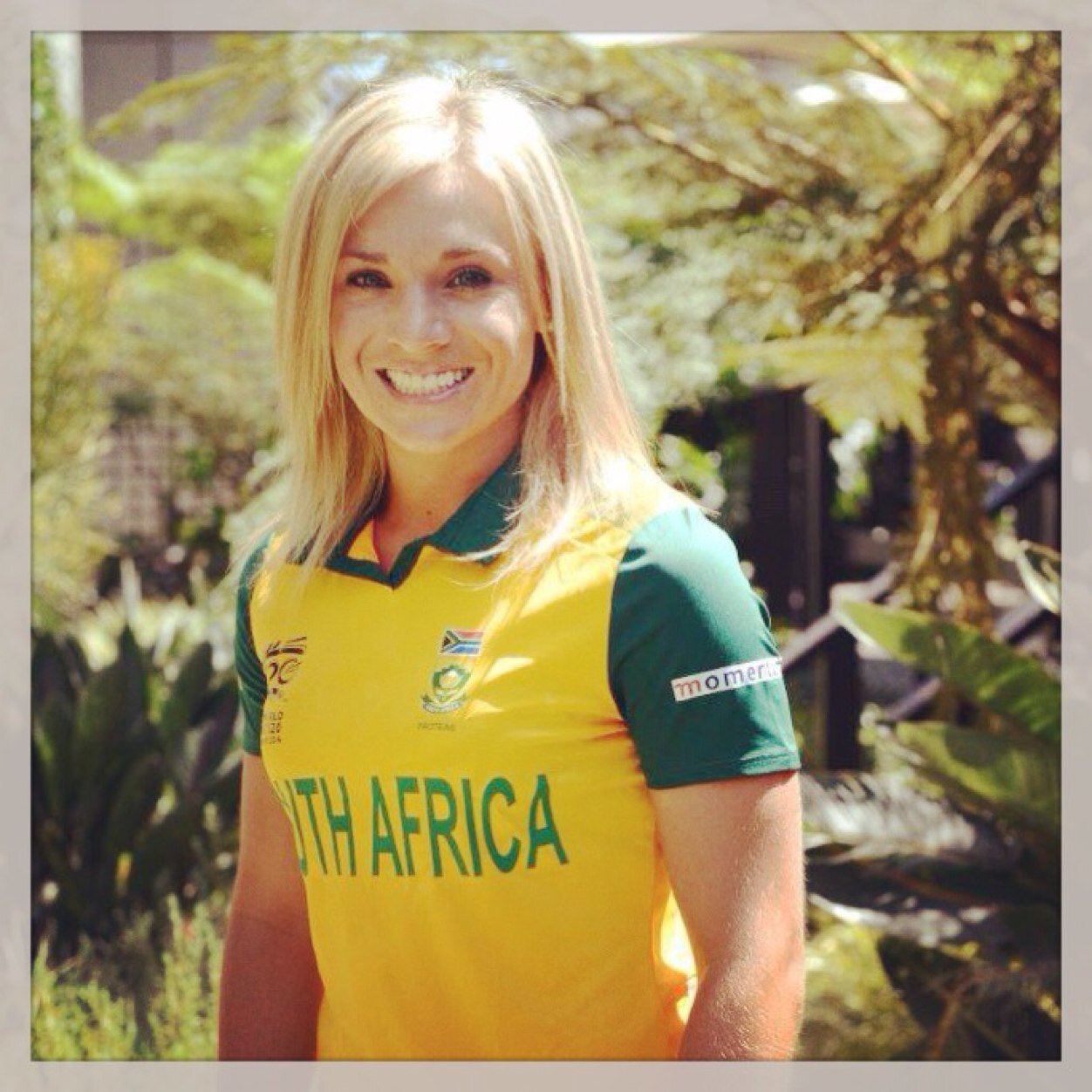 Official twitter fan page for South African womans cricket team captain ♡ CSA's cricketer of the year 2010 Disclaimer: Tweets from Mignon would be signed #MDP