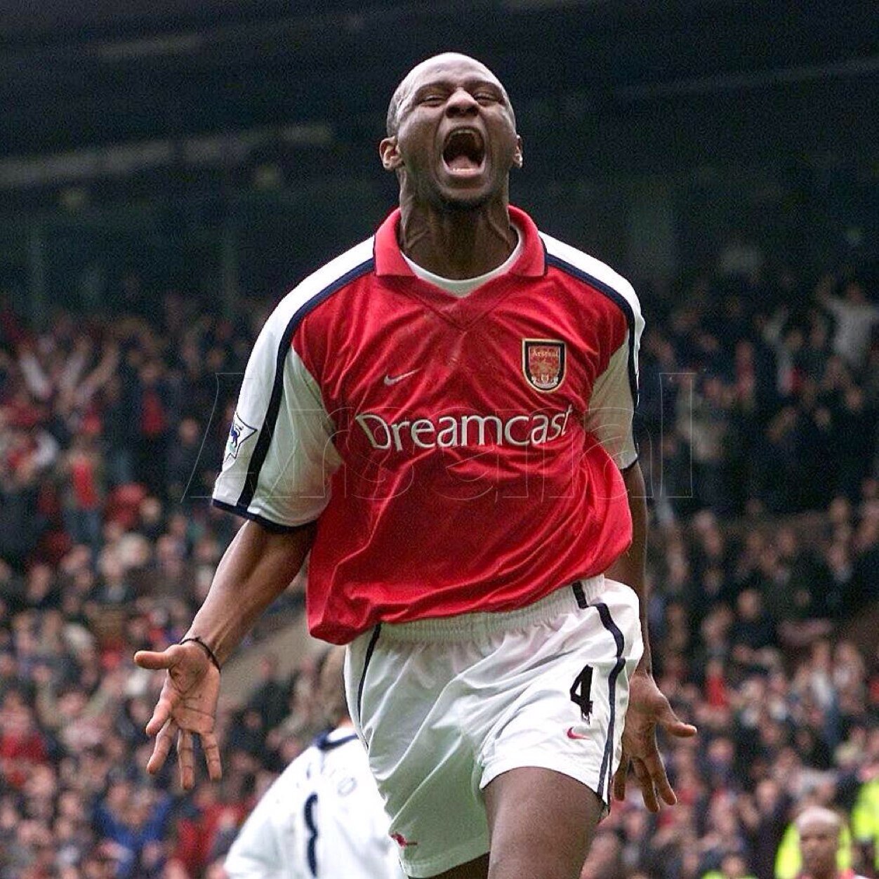 iiarsenal's profile picture. 木泽园锁具五金批发店，arsenal，android,web os，ios，足球，单反，数码电玩，耳机，烟酒，御姐，锁具，海贼王。。。秋冬宅在家，春夏轮滑男。 想找个人淡淡的爱着。