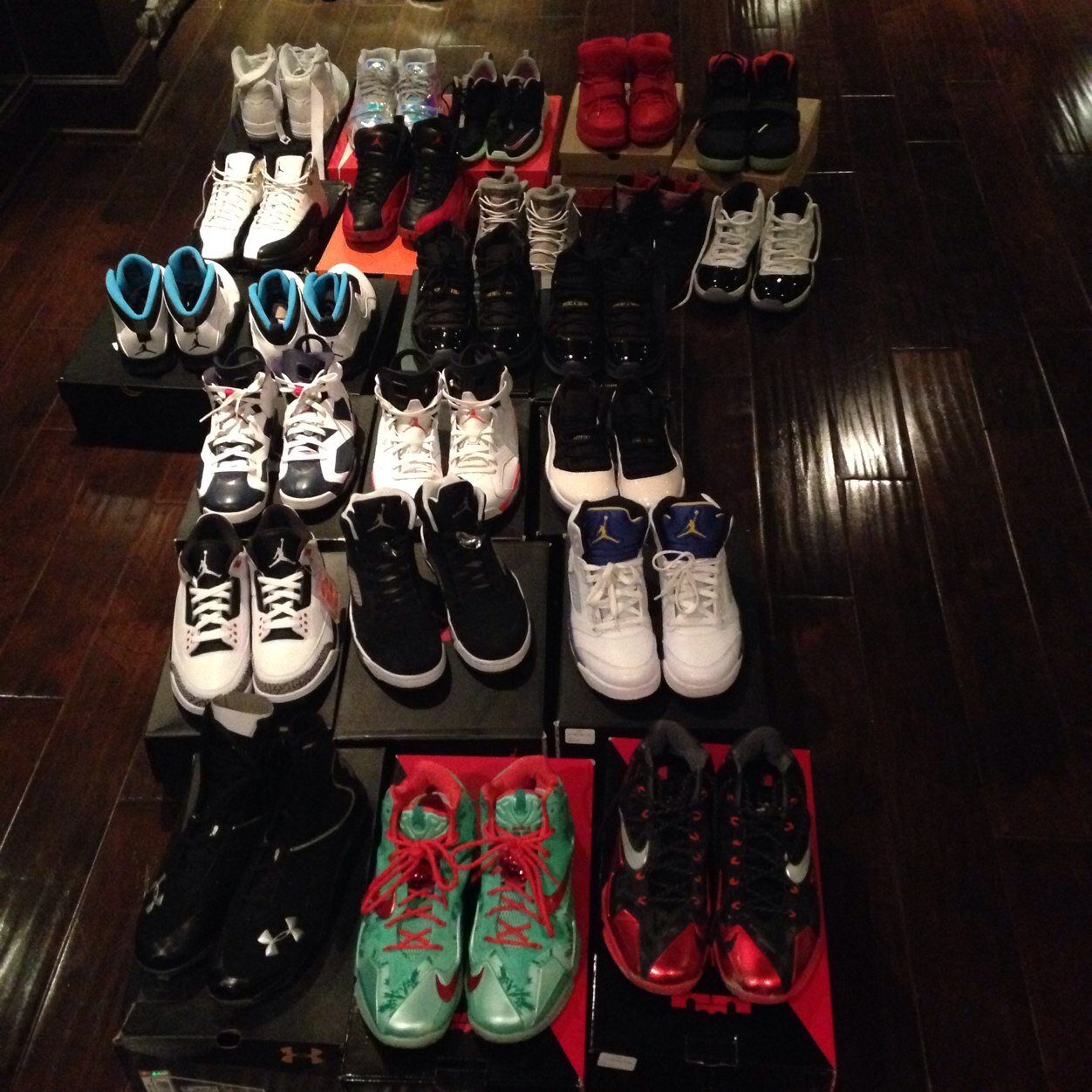 Dm about info n pricing. Have a pair of shoes you want to see for sale, give suggestions! Follow us on ig - @KickDealer23