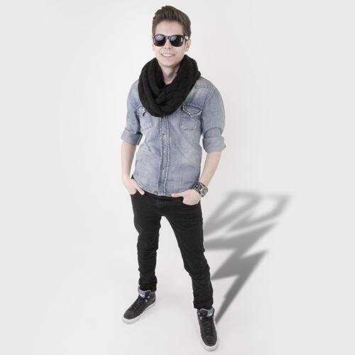 Booking Request 
info@plusminus-bookings.de
