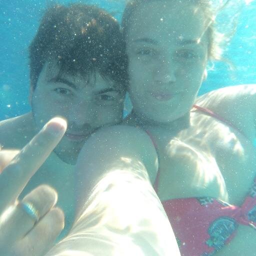 AraAronne's profile picture. tratando de poder vivir esta vida... PIEDRA LIBRE PARA TODOS LOS COMPAÑEROS!