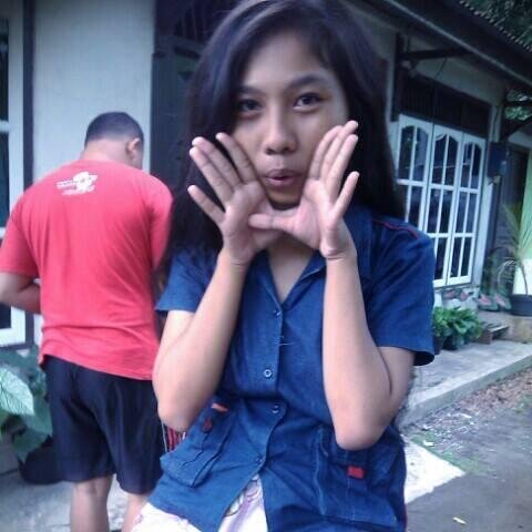 Oktavia K.D|Muslim|a Dancer|Not bad meaning bad but bad meaning good|Super Junior|2NE1