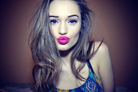 Model & Make-up guru.