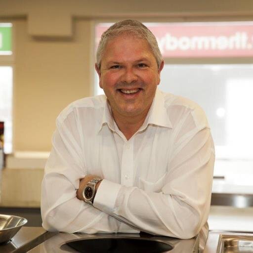 DominiekCD's profile picture. GManger van CD CONSTRUCTS dat garant staat voor innovatieve technologie, prof. Keukens en RVS maatwerk. Monolith grills. 
Adande- Thermodyne -Retigo import.