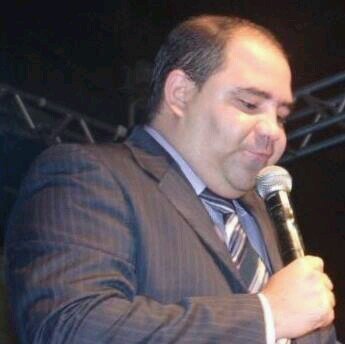 Pastor, casado com Giselle Cordeiro, pai de três lindos filhos, Guilherme,Isabelle e Sarah, membro da Ass.de.Deus Madureira em Fortaleza-Ce.