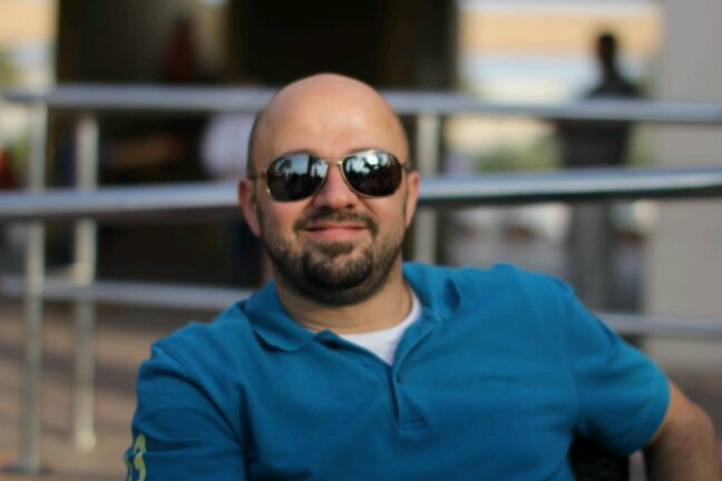 ◾50% Egyption/50% Syrian
◾Born & Lives in 💖 Kuwait 💖
◾🏇5.0 💪Owner 
◾5.0q8 Group Member
◾NBK 🐪 STAFF
◾Photographer 📷