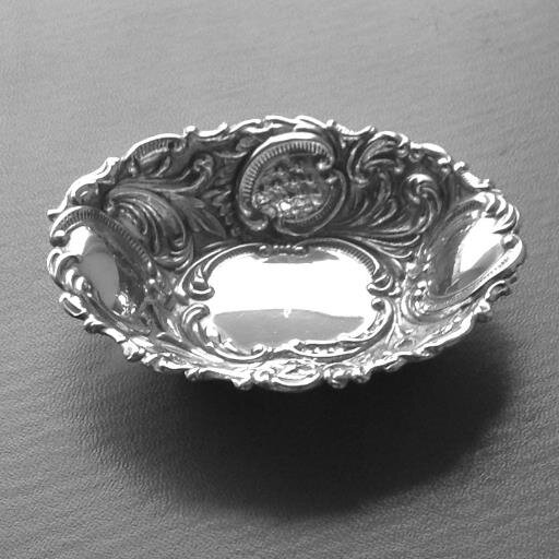 Solid__Silver's profile picture. Purveyors of modern & antique silver; always offering a varied selection of personally selected,fine quality, elegant, silverware.