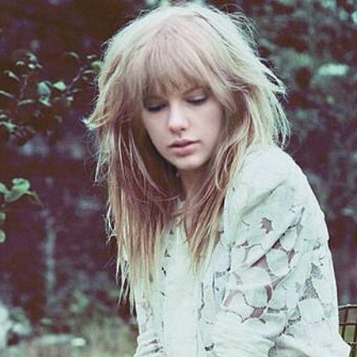 I am divergent. I  love Tay, thg and divergent omg ily
