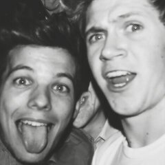 Free follow acc bc ily. ! Go follow @nouislilshits
