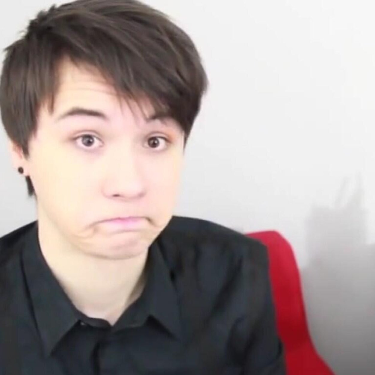 You just got a free follow from @excitablepanda you should follow her back because shes a phan account and if you are a phan acc she will follow you too :)