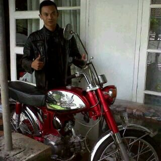 Bekerja di CV.Premier International (Piaggio Vespa) No hp 081807431605 / Pin  29AB0CD6 Jln.Raya Serpong No 45 D-E