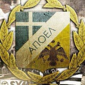 Δεν είμαι φίλαθλος.  Φανατικός οπαδός ΑΠΟΕΛ και ΠΑΟ, οπαδός Μπαρτσα και Μίλαν .  Δεν ενδιαφέρομαι να μιλήσω με χοχους ολων των αποχρώσεων και εθνικοτήτων