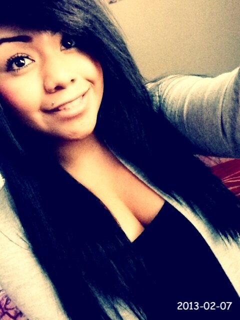 GwynethJansema's profile picture. I'm that horrible friend who reads your text then puts the phone down to do something and forgets to reply until 4 hours later