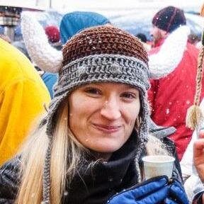 LuciaCapano's profile picture. (She/her) #BlackLivesMatter PhD candidate studying the aging human brain. Science communicator (ask me your science Qs 🔬🧬🧪👩‍🔬🥼). Cat butler and runner.