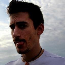Publicista en construcción. Cinéfilo en potencia, adicto al baile, la lectura, charlatán a tiempo completo y Community Manager del #TedxCadizUCA.