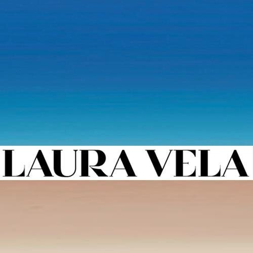 Handbag designer, Art and Fashion lover.