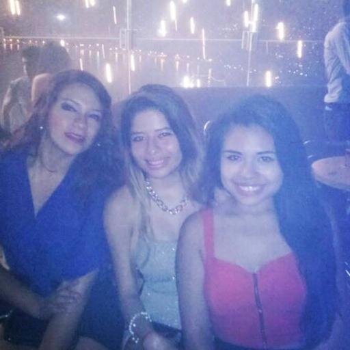 Vive, ama, sueña y rie ♥
