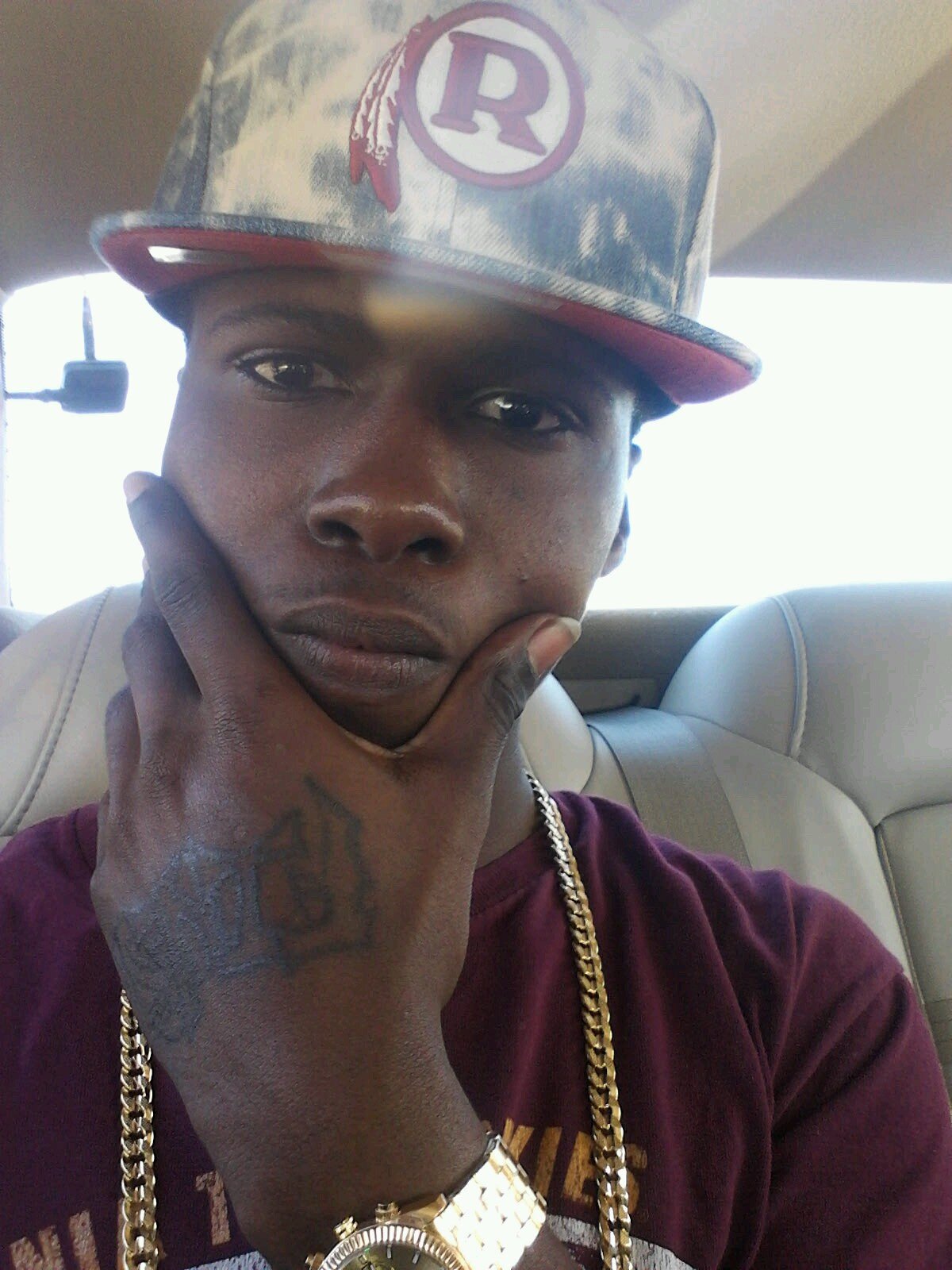 *Eastside finest* 9shotz 27 timez bangin on yu fuxk niggaz. BBA Nation i5 da motivation pussy...fuxk wif da team or get smoke...BILLY LOVE 5
