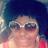 goes by kimmie, red lipstick, hates gorillas :D follow & i'll follow ^_3