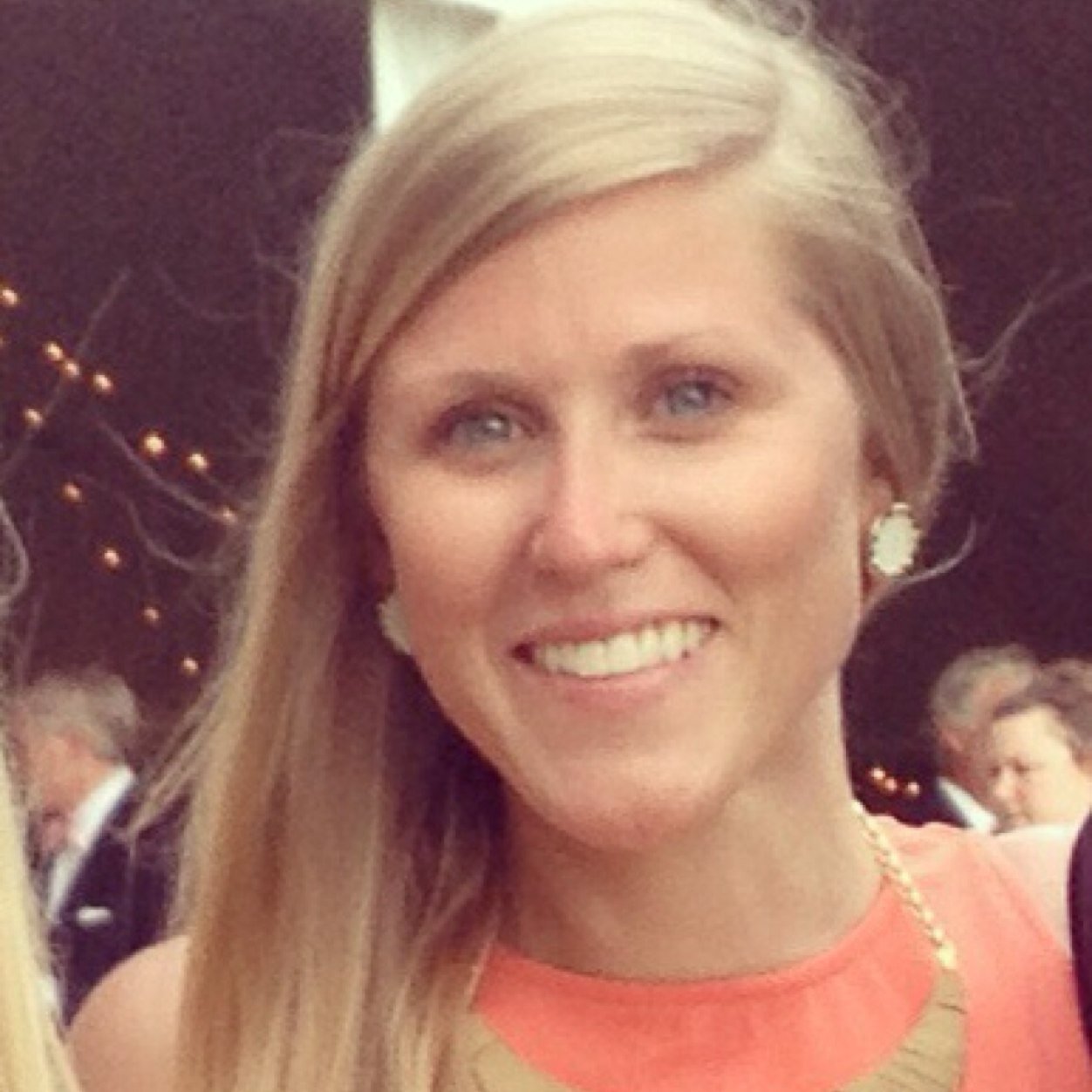 awhitneyparker's profile picture. 