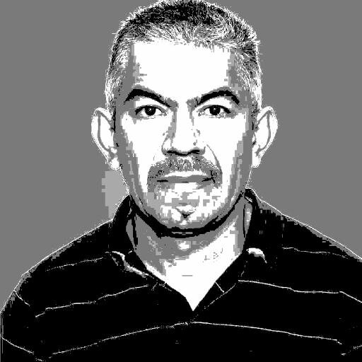 Proud father, husband, 3 time Boston Marathon participant, photographer (some shots are good) passionate about sports, enjoys 2 things...coffee and my familia.