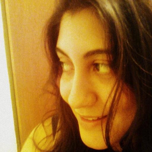 Lo bueno de que seas tan idiota es que cuando te enamores de alguien, los demás no van a poder notar la diferencia...