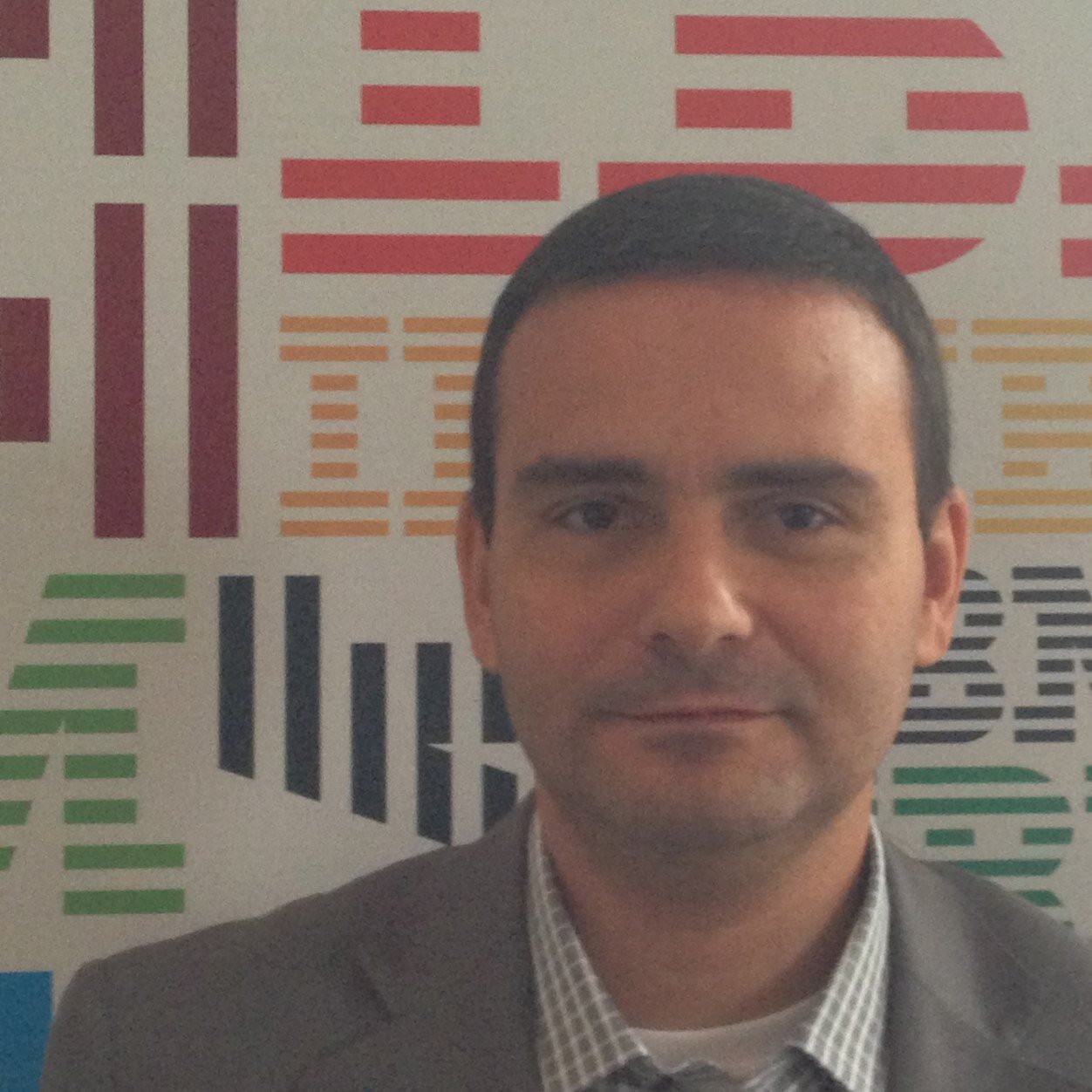 FbioNeuma's profile picture. 