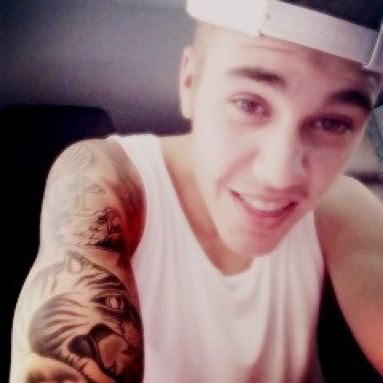 jbieberHT's profile picture. Cool bio right?