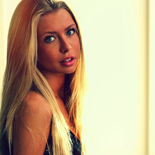 DebbieBatley's profile picture. When I talk with you, I can't stop smiling.