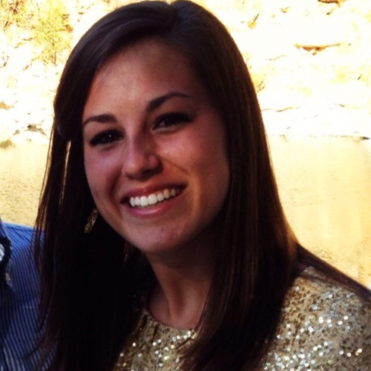 bindlezz's profile picture. Nobody likes a dirty beach