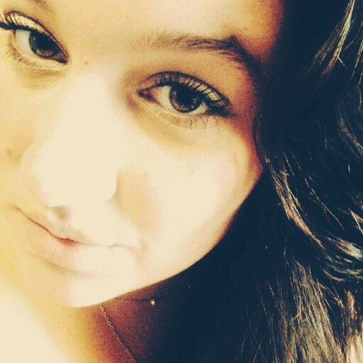 zoe_rikhtegar's profile picture. 