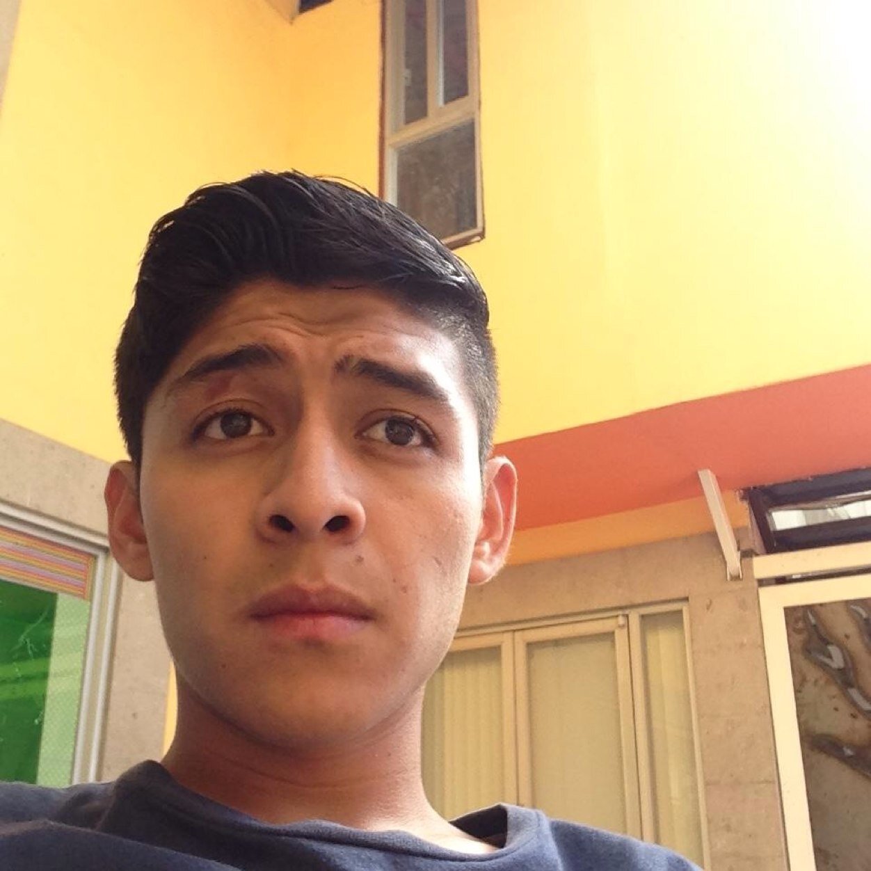 EzeelAbs's profile picture. ^_~