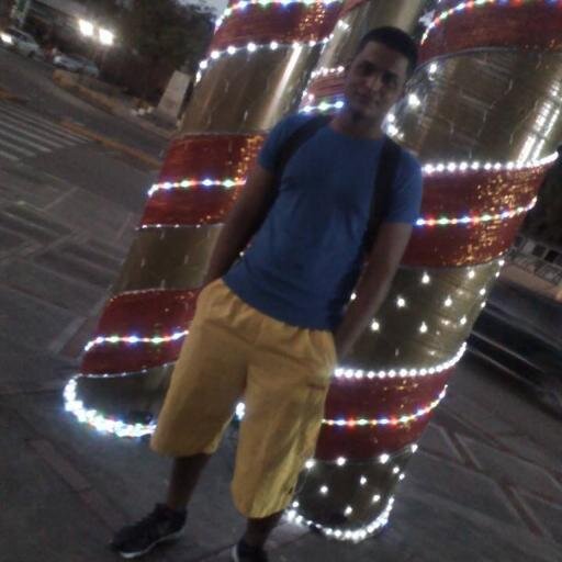 RobertiicoPS's profile picture. ~~Venezuela&Beisbol ♥Mis Grandes Pasiones♥!~~
**Miranda, 19 años  SIGUEME Y T' SIGO!