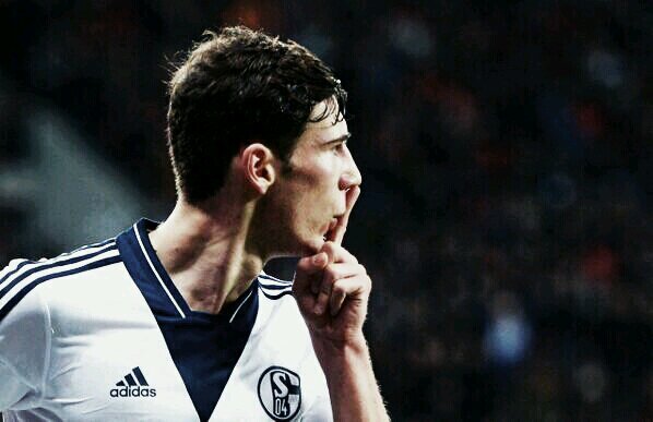 En Gelserkirchen con Meyer, Draxler y Goretzka, entre otros, nada nos  falta