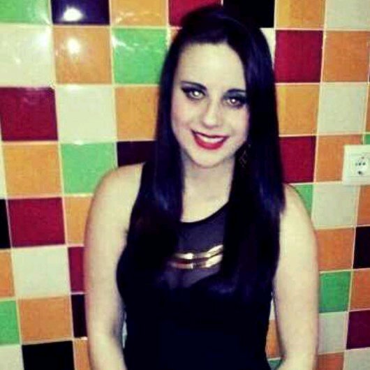 Ama con locura , el amor no dura para siempre.