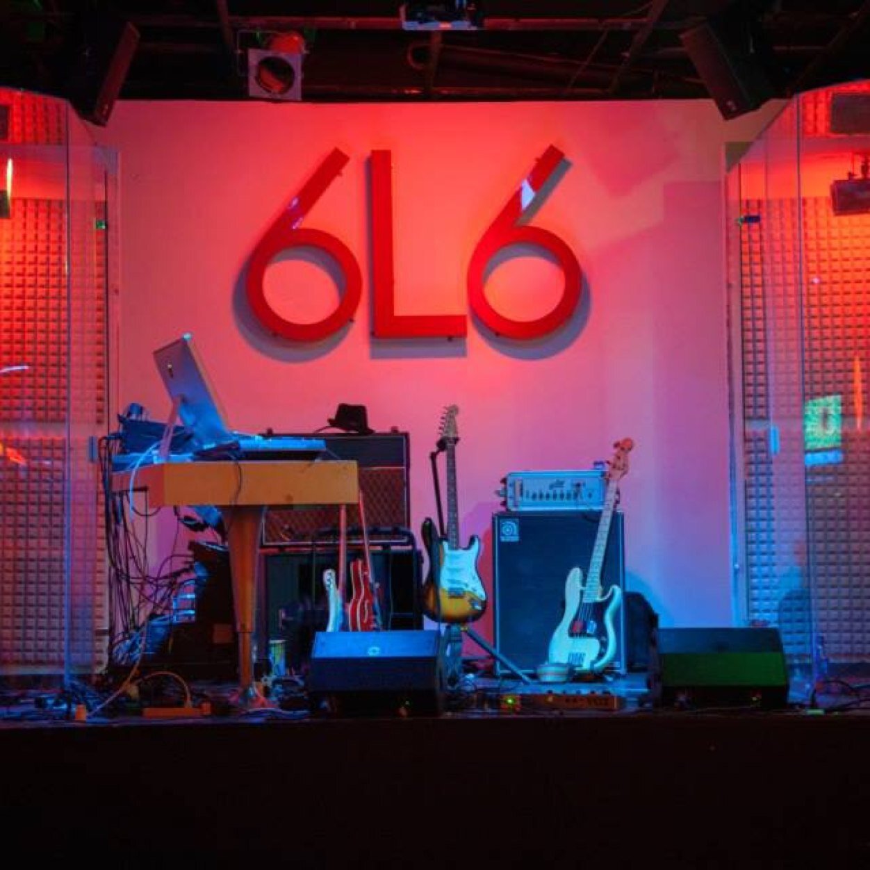 6L6liveact's profile picture. 