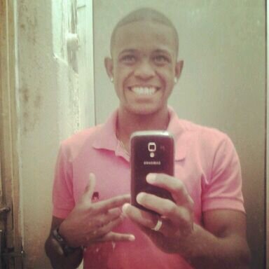 Quem ama cuida Nao quero te sufoca Quem ama cuida Nao quero te controla ♪♪