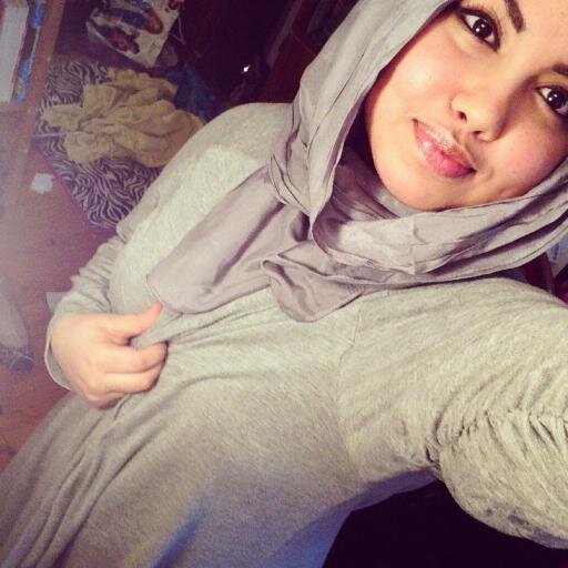 HİÇ ....SADECE BİR KUL RABBİNE:)