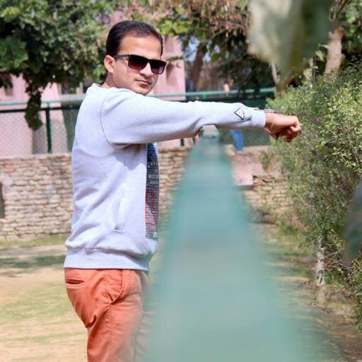 A simple person who trust every one in my life .....some times broken n some times taken care.....have lots of dreams ....a long journey to go for it....