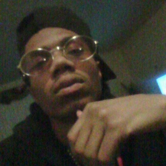 im a cold hearted nigga out here tryin to hustle #TEAM7MILE #TEAMEASTSIDE #TEAM2SGOCRAZY