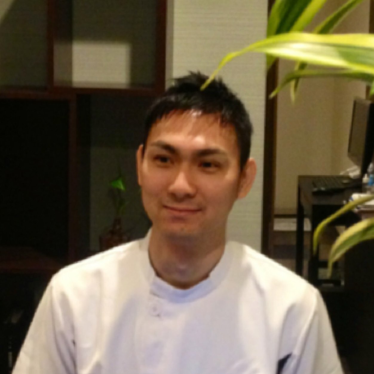 sinkyu360's profile picture. 触らずに10秒で胃を元の位置に戻したり、10秒で骨盤調整をしたり、10秒で肩こりや腰痛を改善させたり等の施術を行っている武田正です。 何故？胃が下がると体に及ぼす影響が大きいのか？ また、胃と心が繋がってる事実を知らない事でしょう。因みに名古屋の中川区で鍼灸・整体院を経営しています。