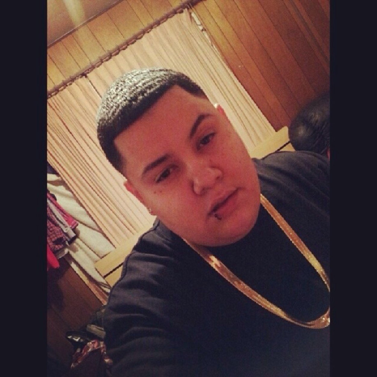 TRILL nigga whats poppin fallow ill fallow back dont be a groupie keep it movein shawty you dont know me lol we Stay Real on my side!
