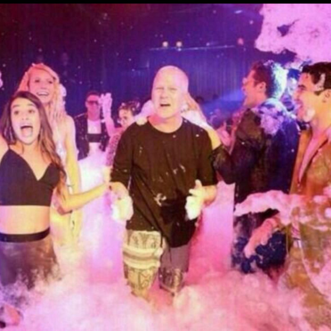 Army for @MrRPMurphy.The #RyArmy is a group of fans uniting to celebrate the writer,producer,director & talent who represents the underdog&teaches love is love!
