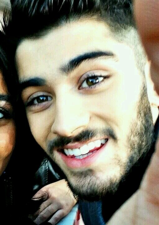 follow @ziamgaylinson and @DanielleMiatta ask for a follow back