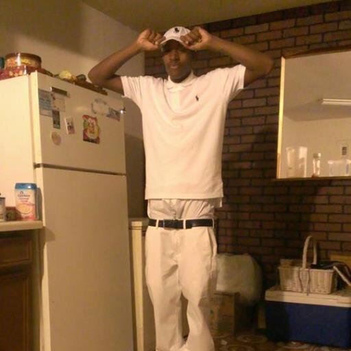 wellsfargo9's profile picture. It's hard out here for a young hustler like me the only thing I'm trying to do is move my family out: tha hood and stack this money And Live Like A Boss..