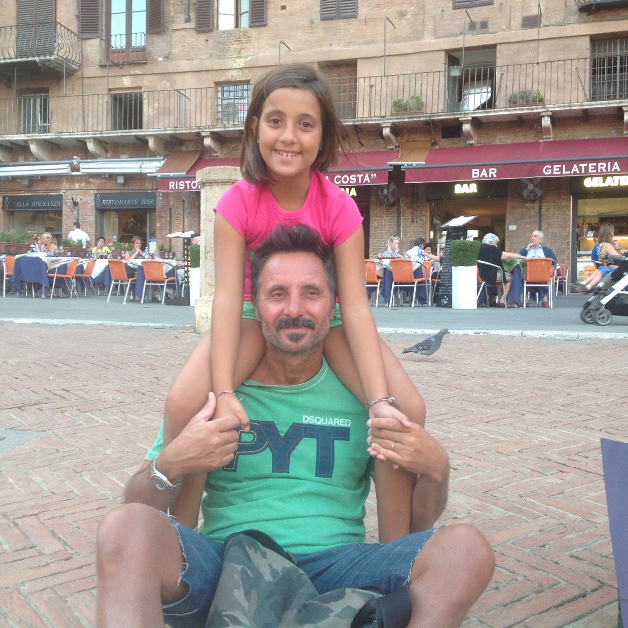 DynoE68's profile picture. nato il 25/03/1968 a Civitavecchia,lavoro presso CONAD Il Mare e sono socio  Pizzaiolo presso l'Osteria & Pizzeria Bon Appetit,in viale della Vittoria 6 Bis.