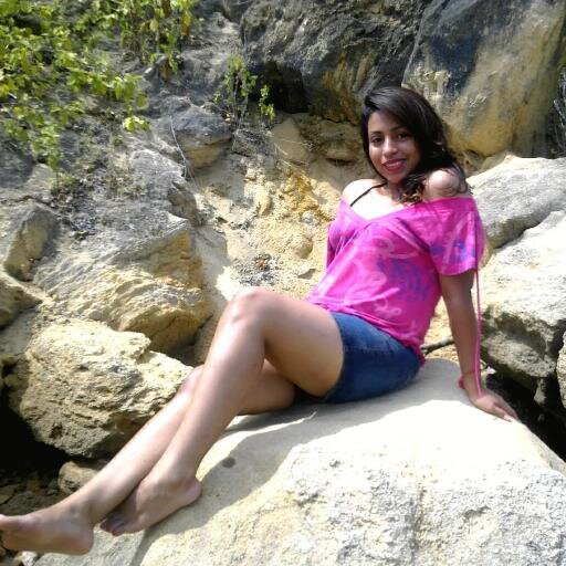 soy happy cariñosa bipolar xuper amiga i like musik poss...sigueme y sabras 3