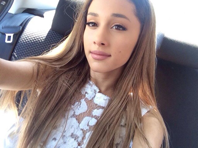 This is a free follow from @SalAod8 -- Followed by Ariana Grande, James Yammouni, Cody Simpson Isaac Calpito and more verified accounts ! Follow her instead