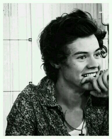 I JUST GAVE YOU A FREE FOLLOW. PLZ FOLLOW @heyilovepizza OR I WILL UNFOLLOW. ily❤